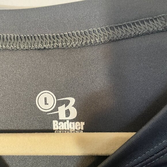 L Badger Gray The Naz Men's Sports Top - Picture 4 of 5